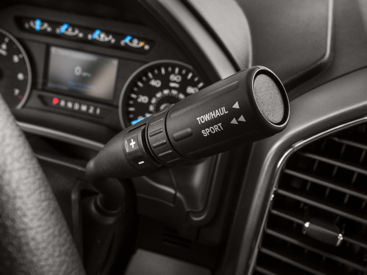 2016 Ford F-150 4WD SuperCrew 145 XLT