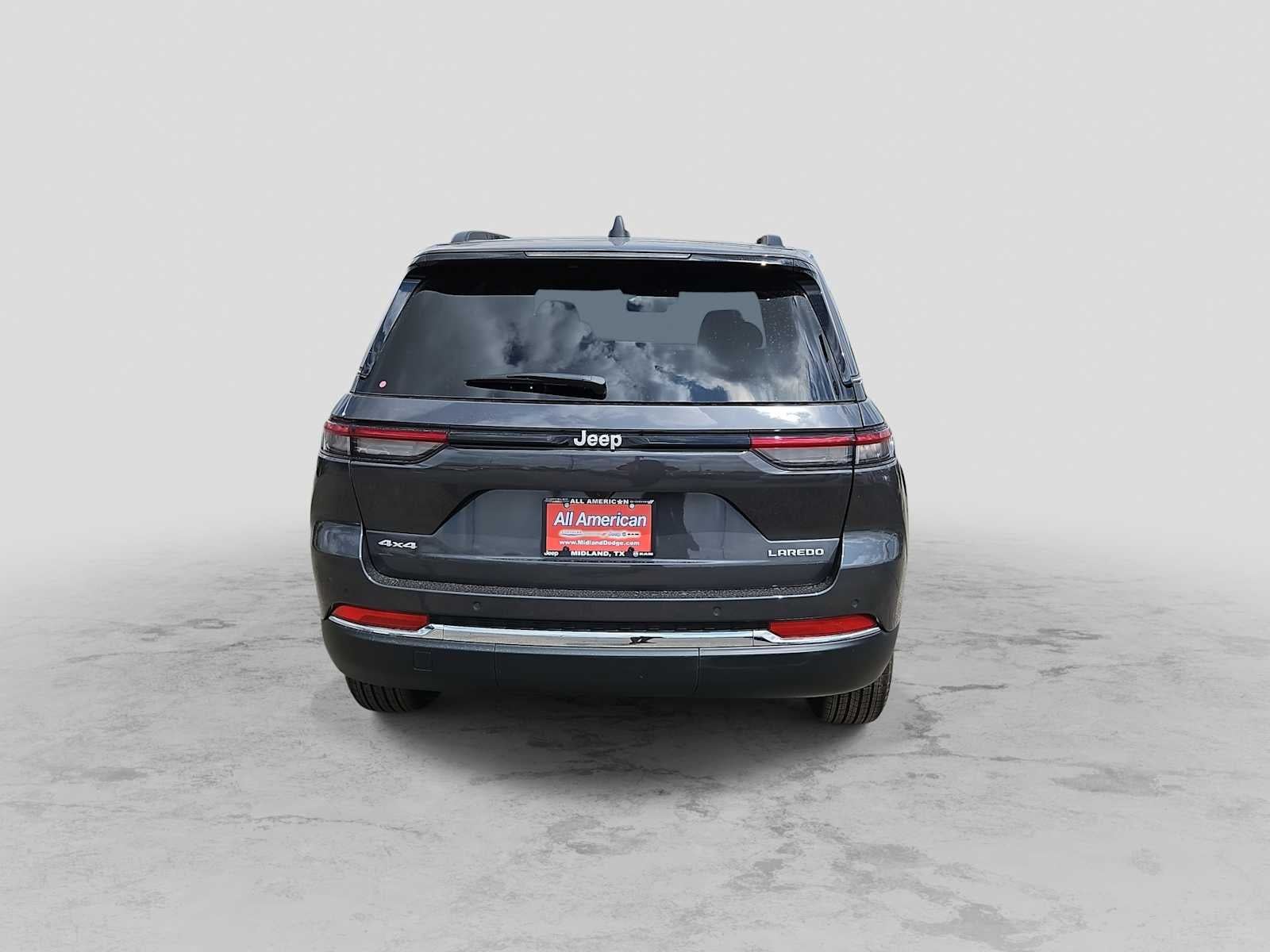 2026 Jeep Grand Cherokee Laredo X