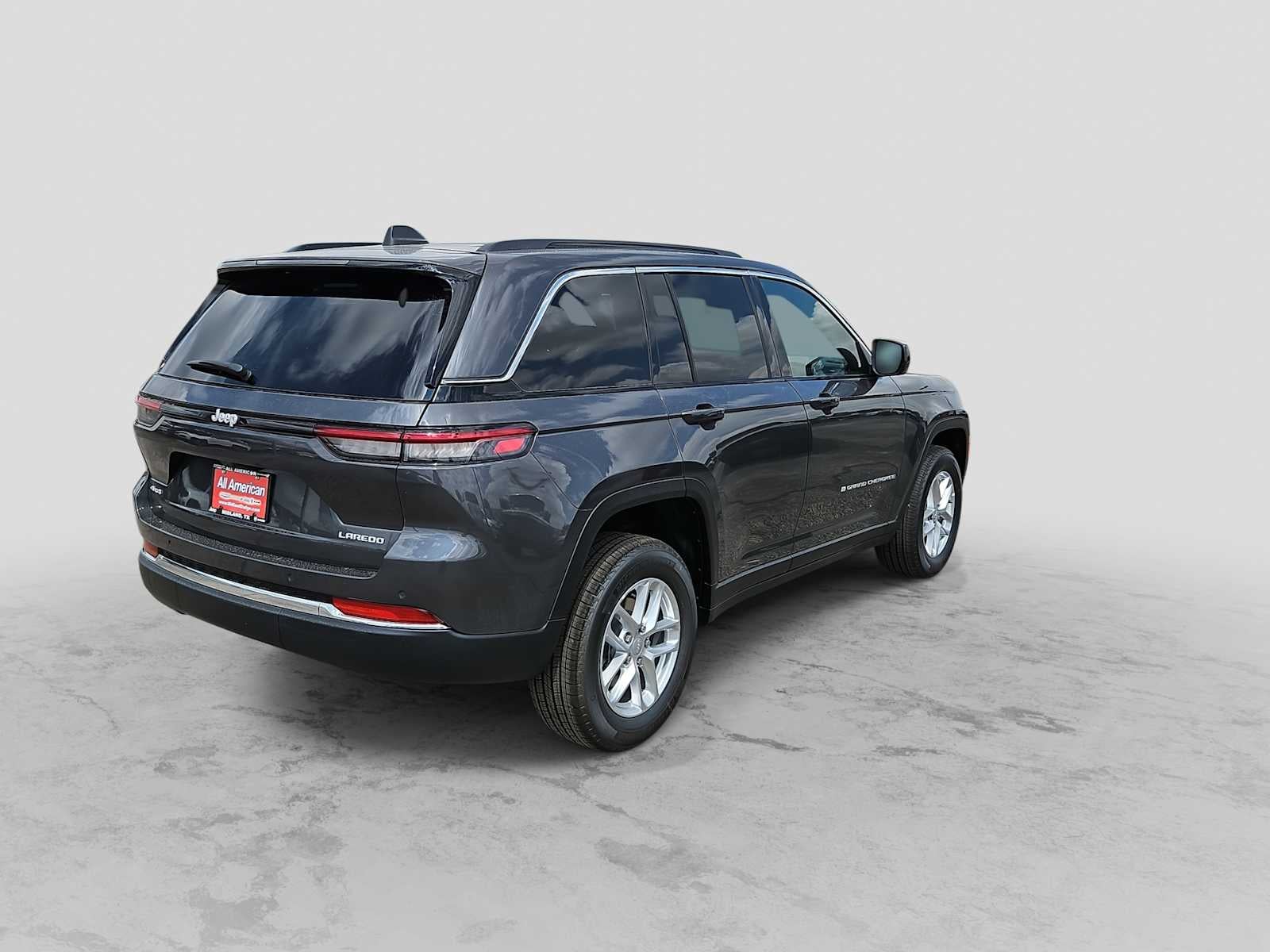 2026 Jeep Grand Cherokee Laredo X