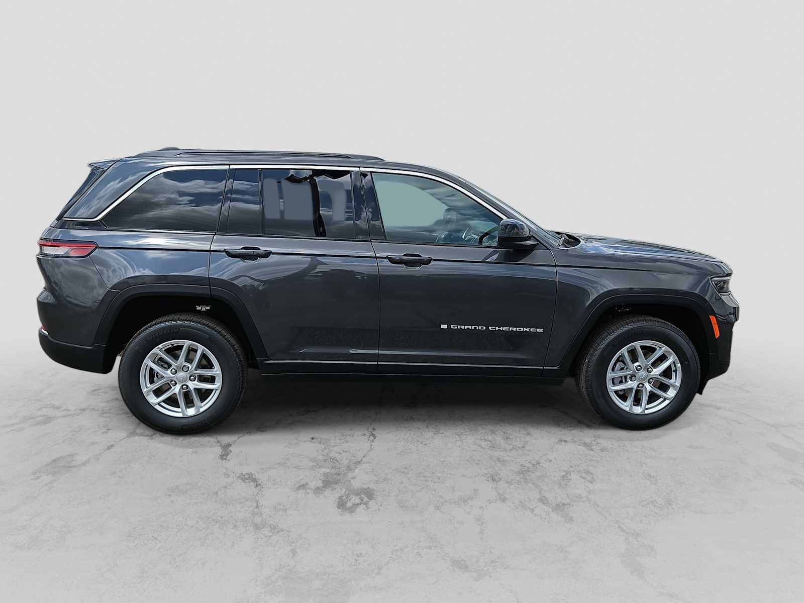 2026 Jeep Grand Cherokee Laredo X
