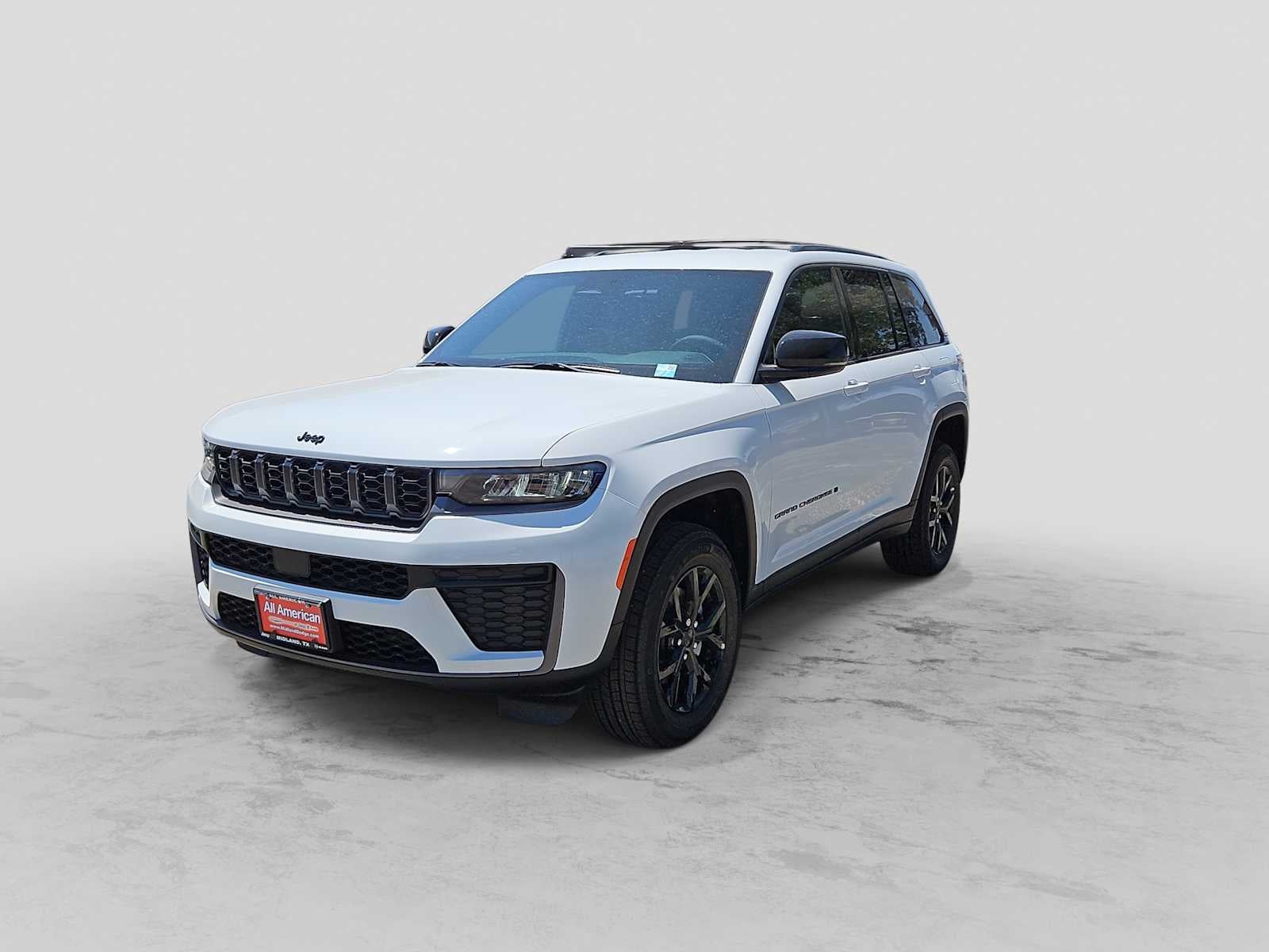 2026 Jeep Grand Cherokee Laredo Altitude