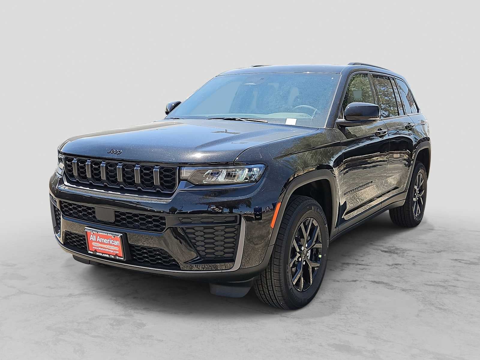 2026 Jeep Grand Cherokee Laredo Altitude