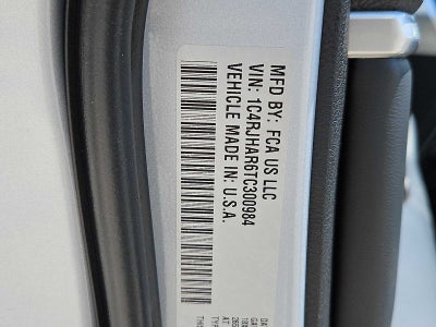 2026 Jeep Grand Cherokee Laredo Altitude