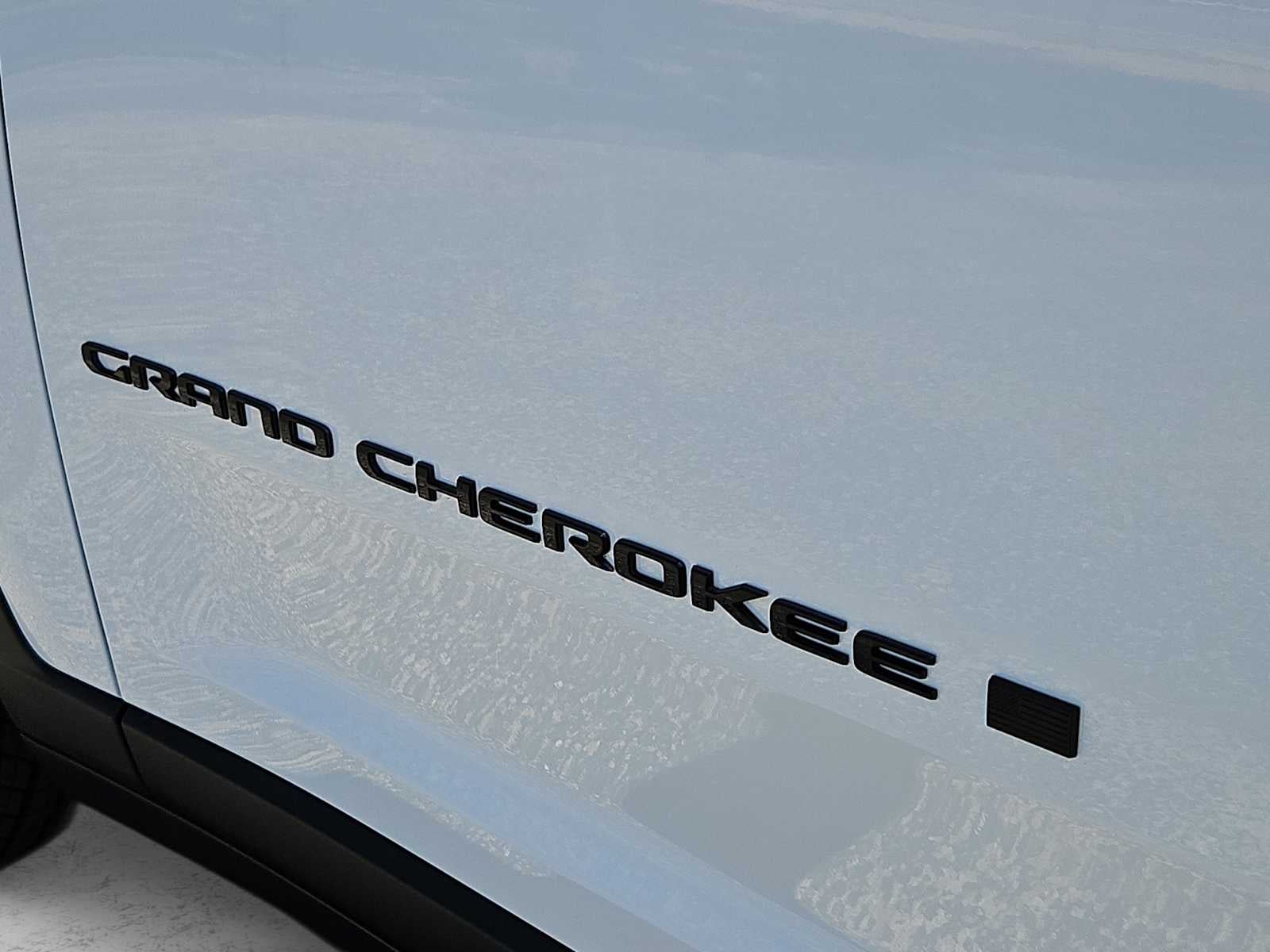 2026 Jeep Grand Cherokee L Laredo Altitude