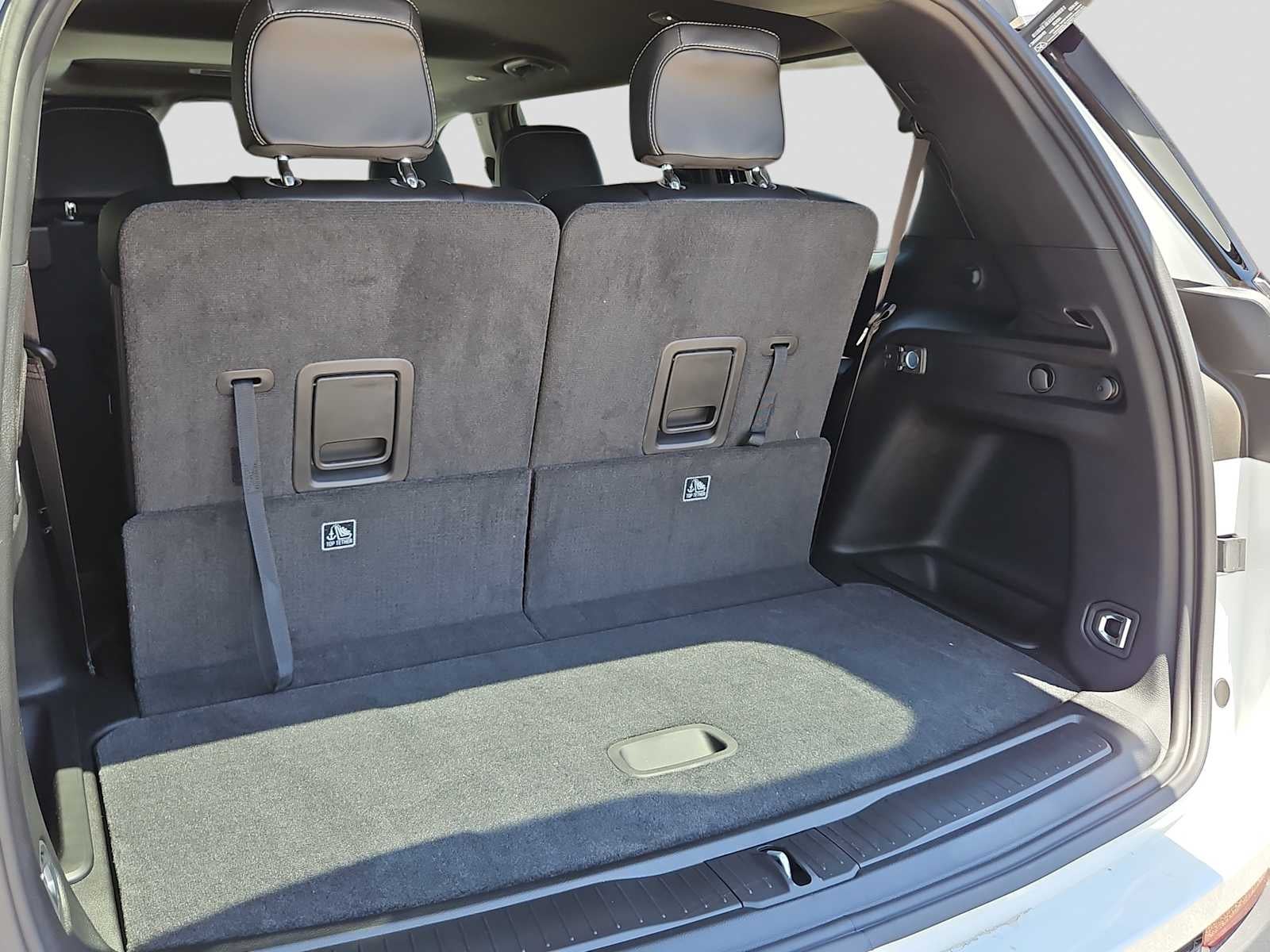 2026 Jeep Grand Cherokee L Laredo Altitude