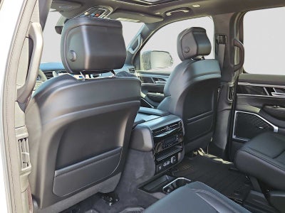 2026 Jeep Grand Wagoneer Upland