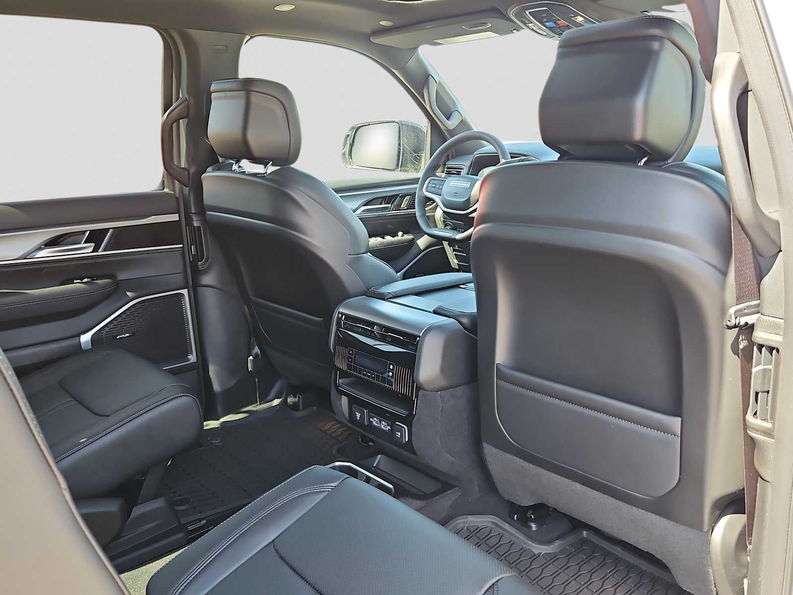 2026 Jeep Grand Wagoneer Upland