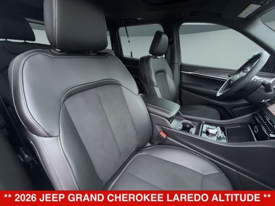 2026 Jeep Grand Cherokee Laredo Altitude
