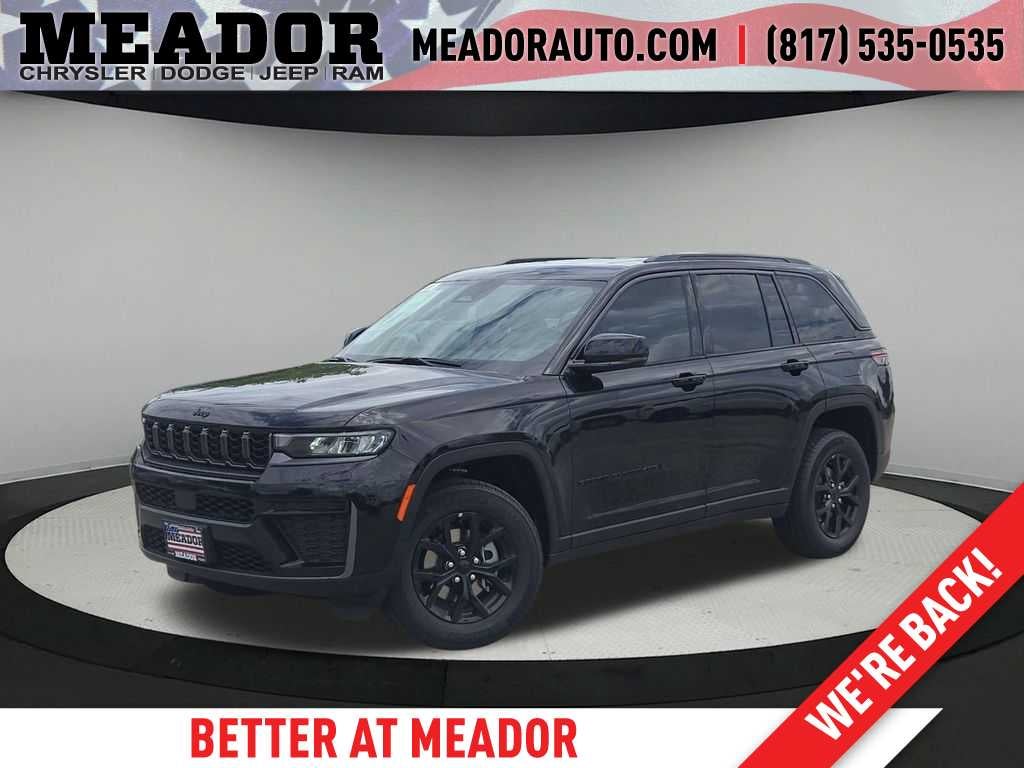 2026 Jeep Grand Cherokee Laredo Altitude