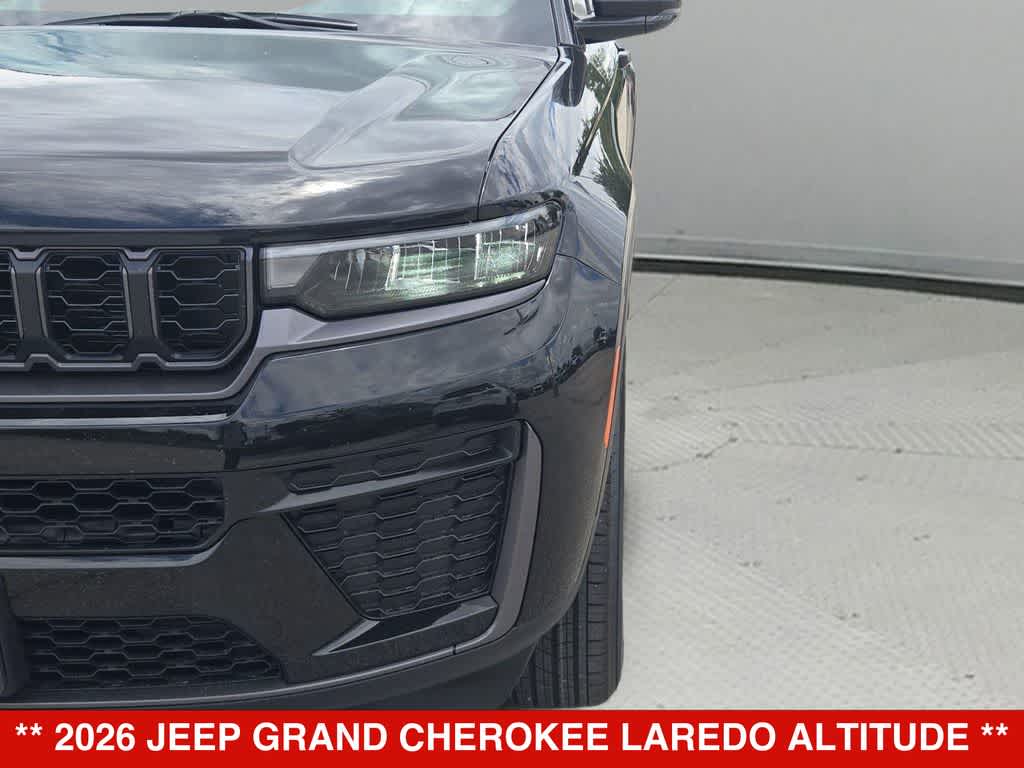 2026 Jeep Grand Cherokee Laredo Altitude