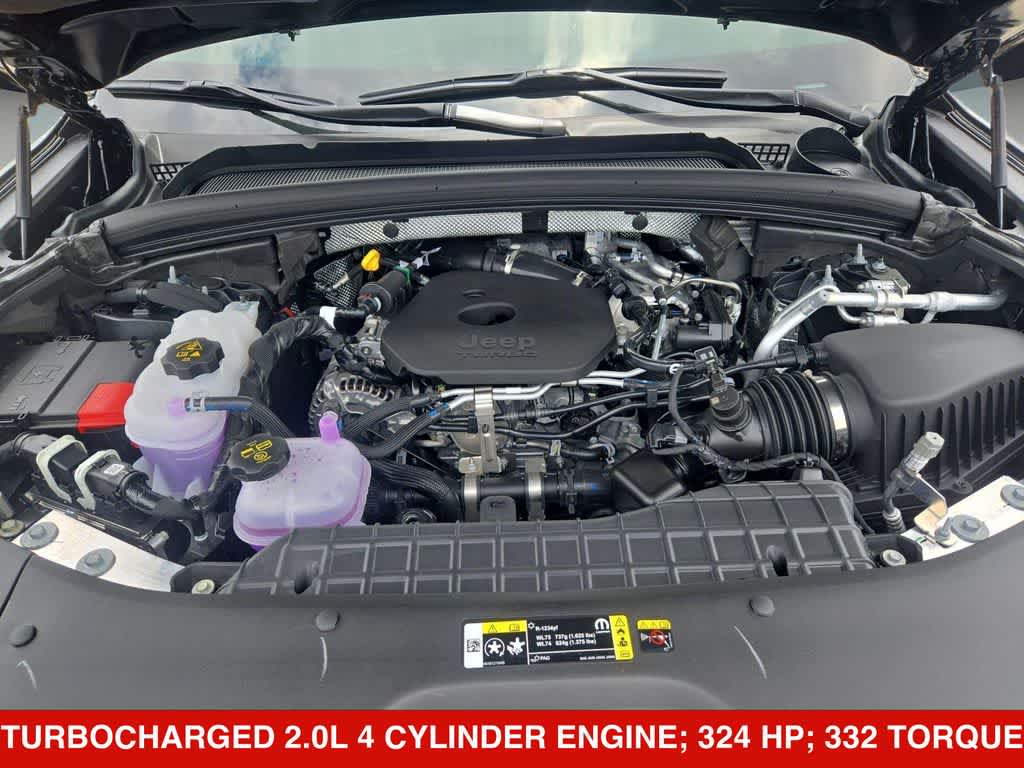 2026 Jeep Grand Cherokee Laredo Altitude