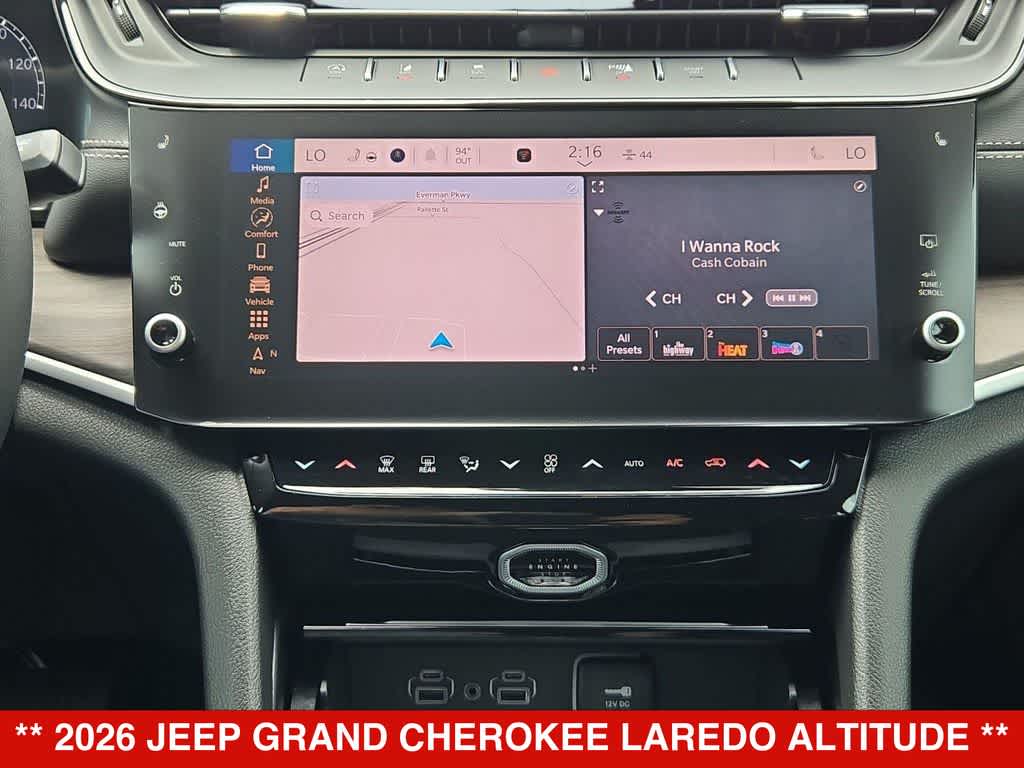 2026 Jeep Grand Cherokee Laredo Altitude