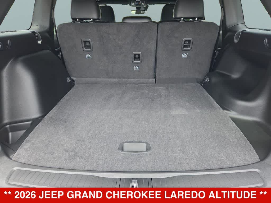 2026 Jeep Grand Cherokee Laredo Altitude
