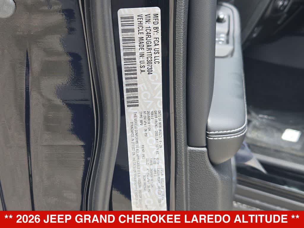 2026 Jeep Grand Cherokee Laredo Altitude