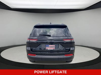 2026 Jeep Grand Cherokee Laredo Altitude