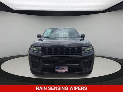 2026 Jeep Grand Cherokee Laredo Altitude