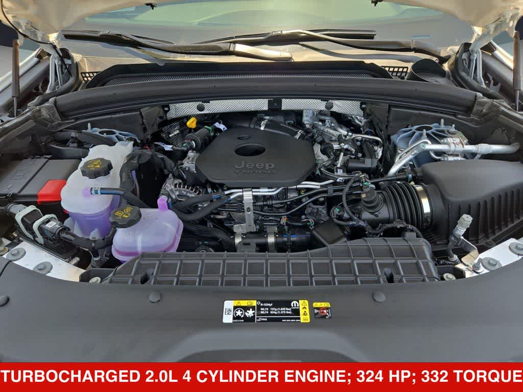 2026 Jeep Grand Cherokee Laredo Altitude