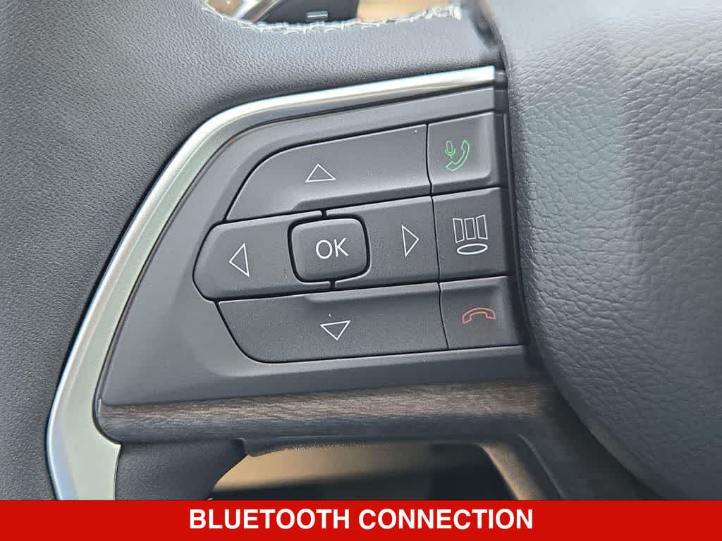 2026 Jeep Grand Cherokee Laredo Altitude