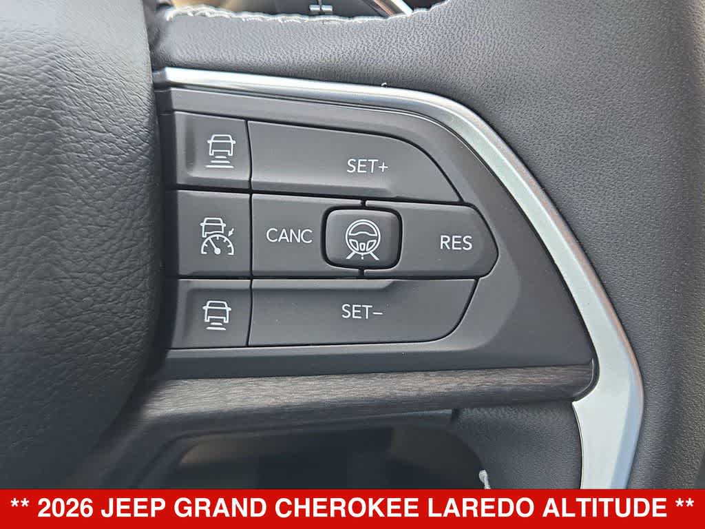2026 Jeep Grand Cherokee Laredo Altitude