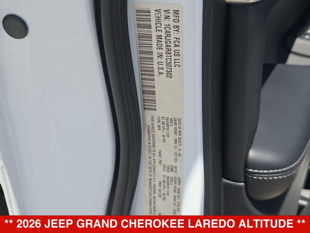 2026 Jeep Grand Cherokee Laredo Altitude