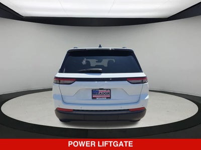 2026 Jeep Grand Cherokee Laredo Altitude