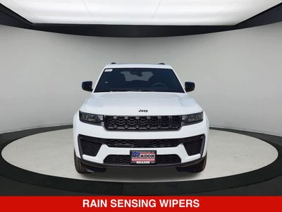 2026 Jeep Grand Cherokee Laredo Altitude