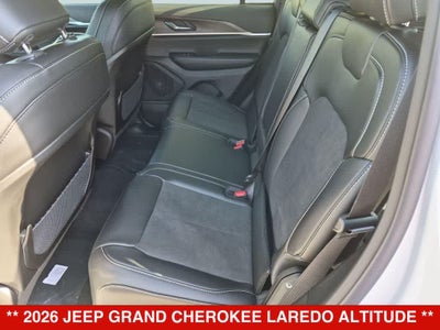 2026 Jeep Grand Cherokee Laredo Altitude