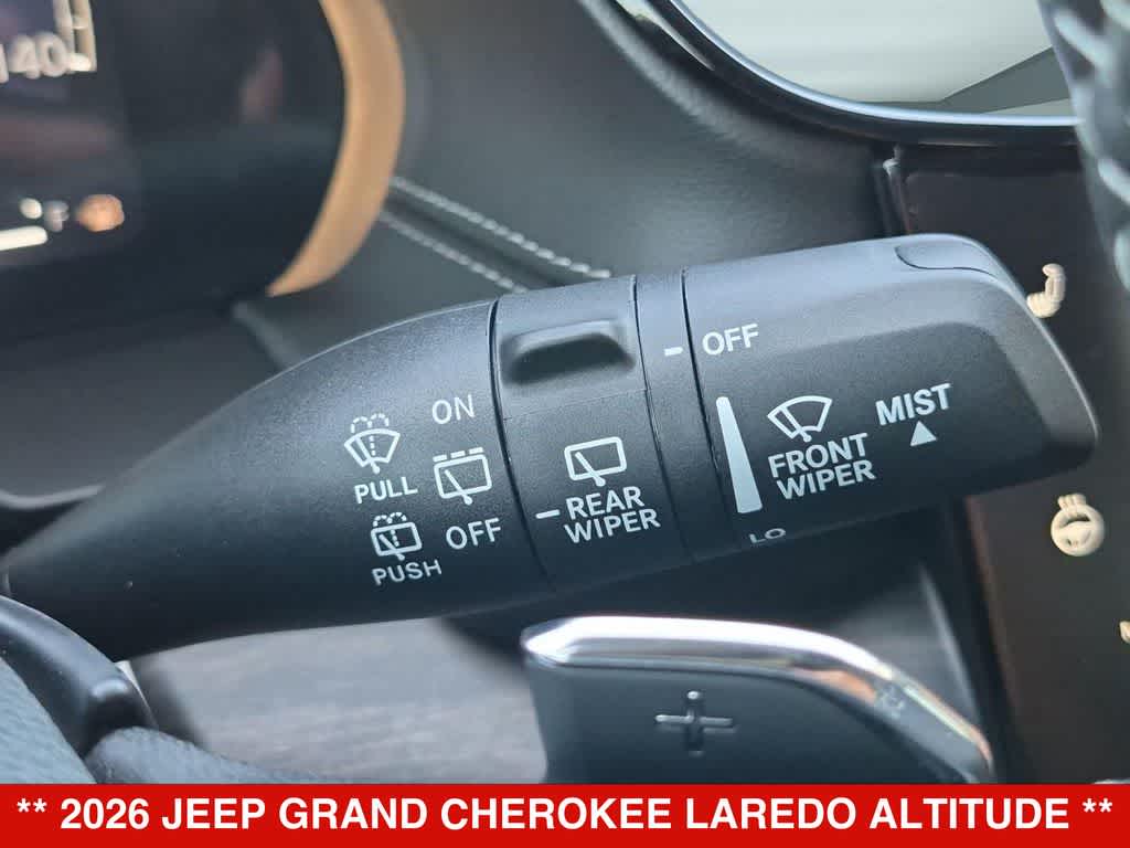 2026 Jeep Grand Cherokee Laredo Altitude