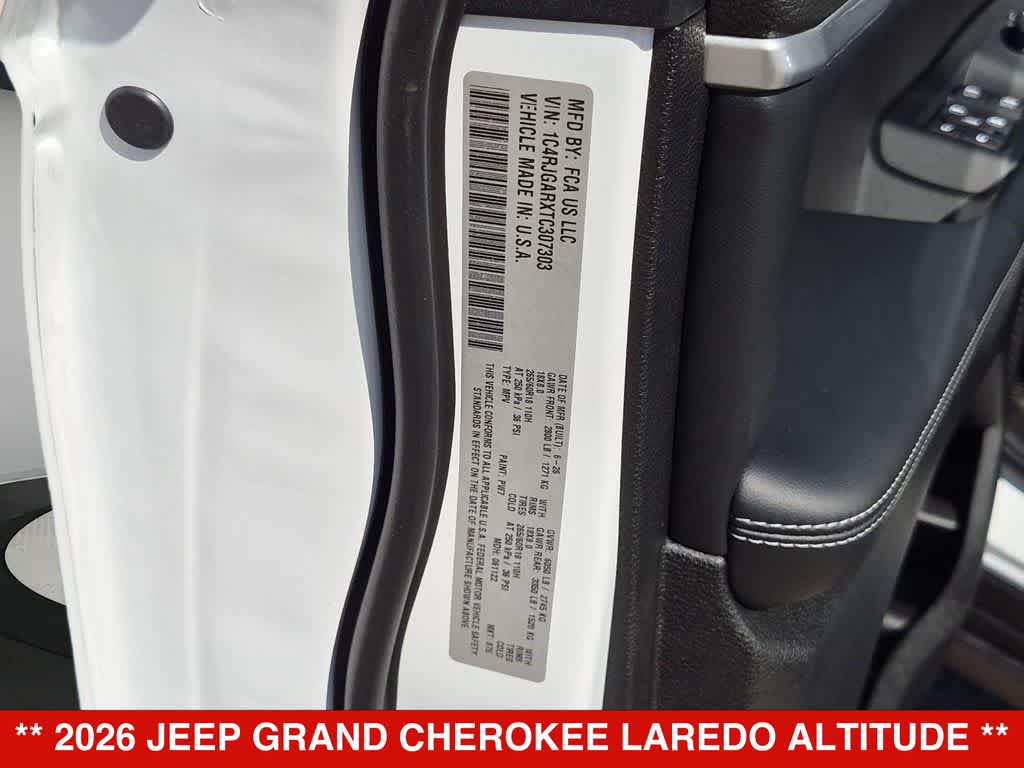 2026 Jeep Grand Cherokee Laredo Altitude
