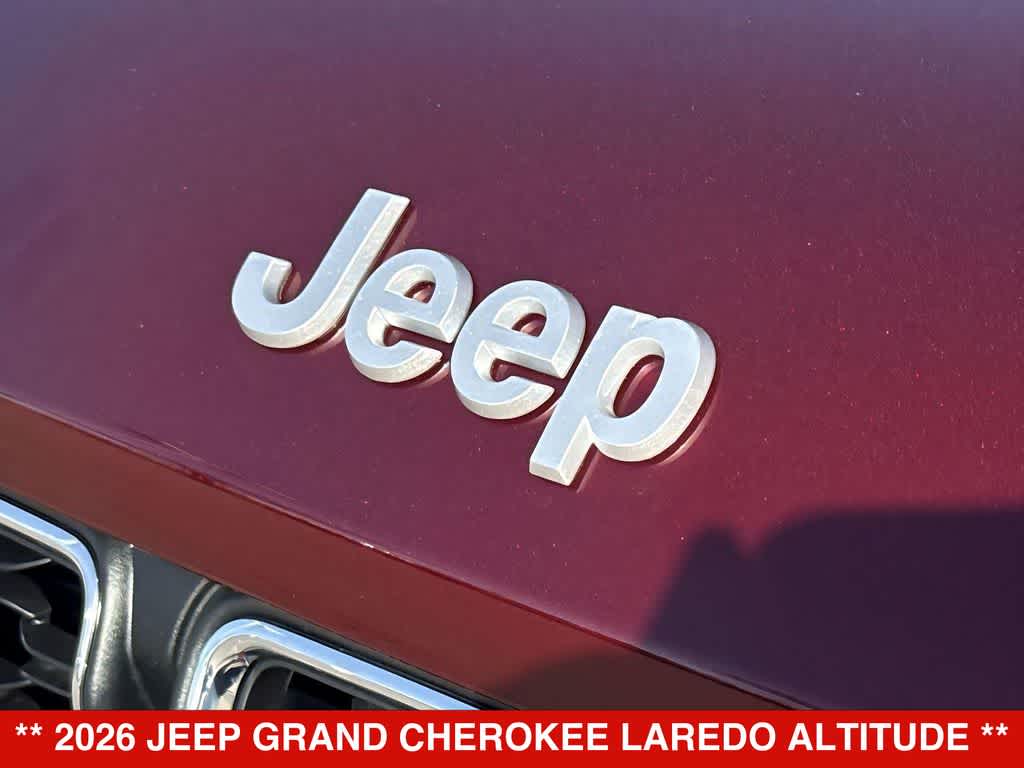 2026 Jeep Grand Cherokee Laredo Altitude