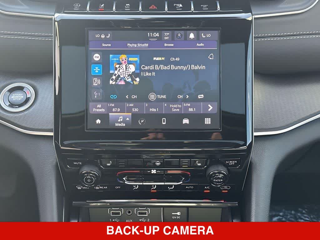 2026 Jeep Grand Cherokee Laredo Altitude