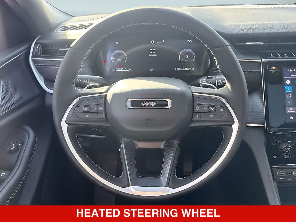 2026 Jeep Grand Cherokee Laredo Altitude
