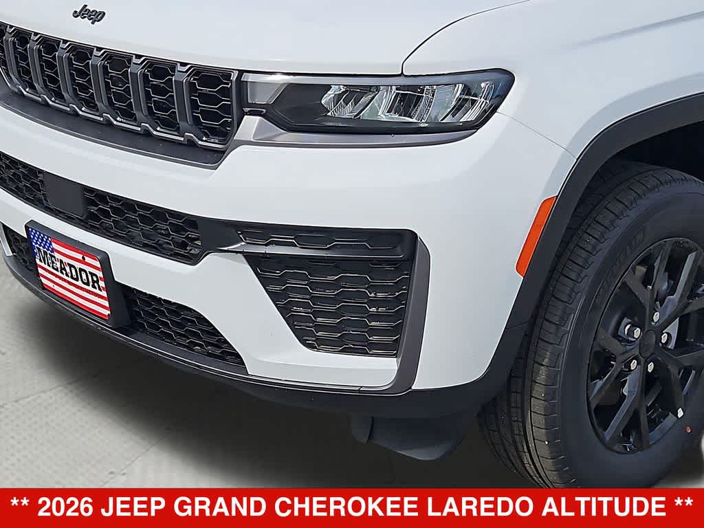 2026 Jeep Grand Cherokee Laredo Altitude