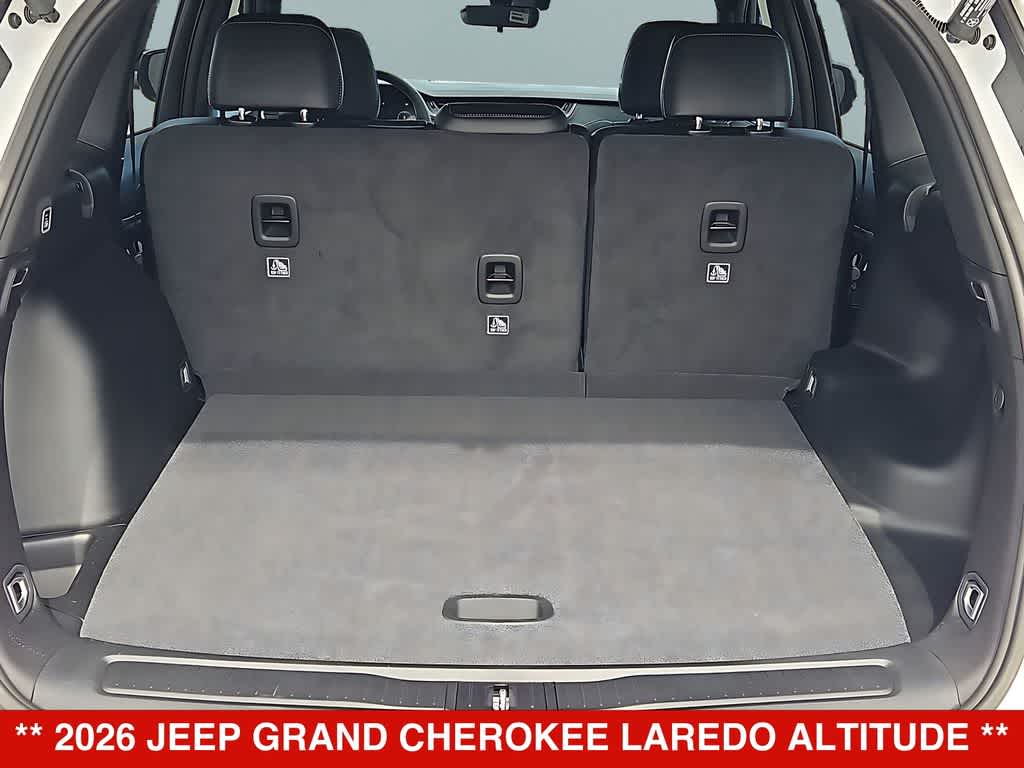 2026 Jeep Grand Cherokee Laredo Altitude