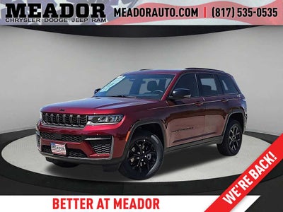 2026 Jeep Grand Cherokee Laredo Altitude