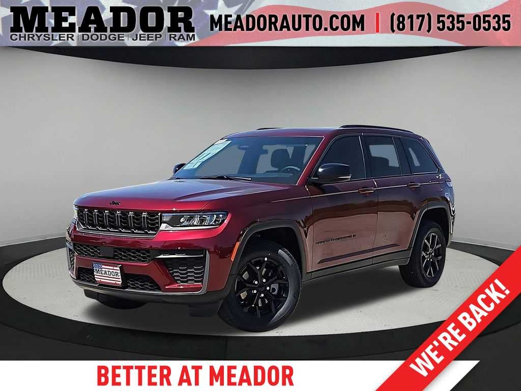 2026 Jeep Grand Cherokee Laredo Altitude