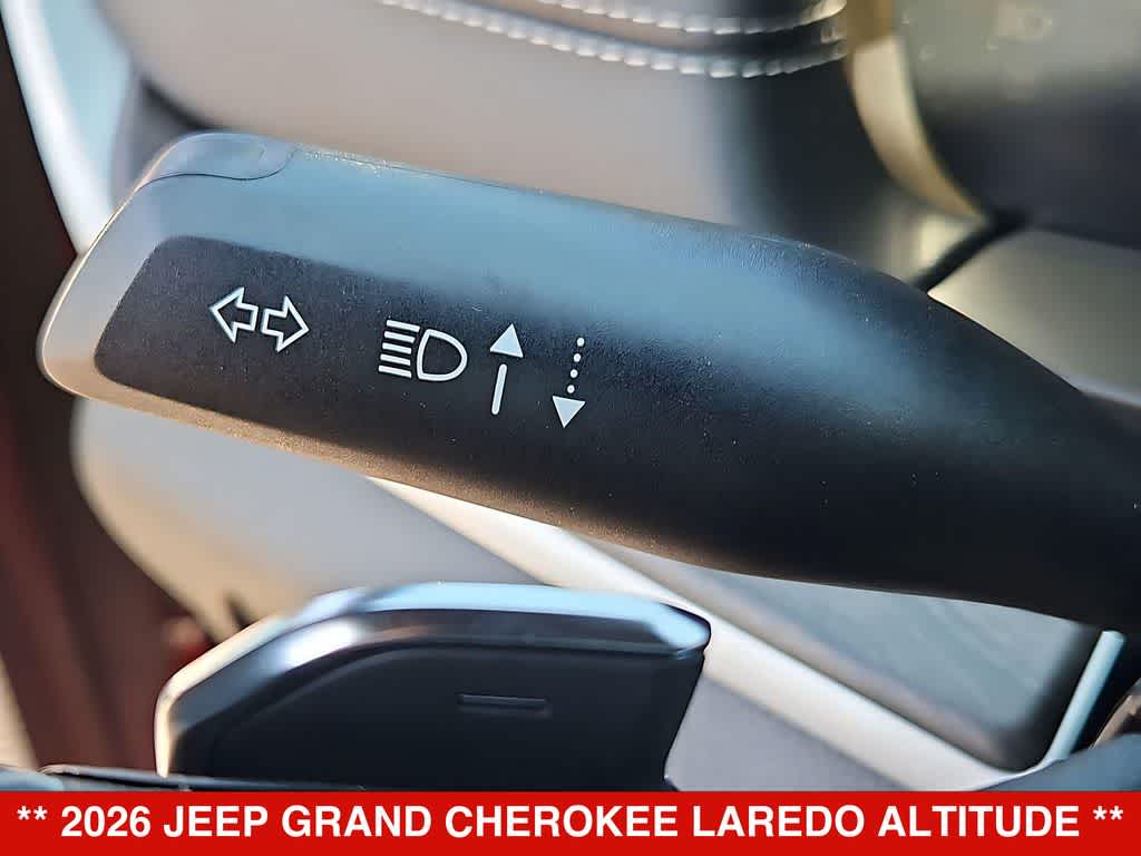 2026 Jeep Grand Cherokee Laredo Altitude