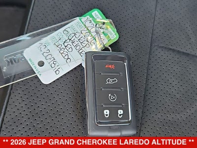 2026 Jeep Grand Cherokee Laredo Altitude