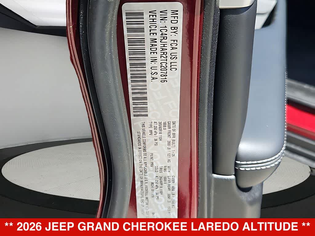2026 Jeep Grand Cherokee Laredo Altitude