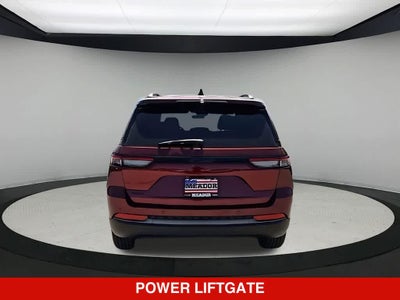 2026 Jeep Grand Cherokee Laredo Altitude