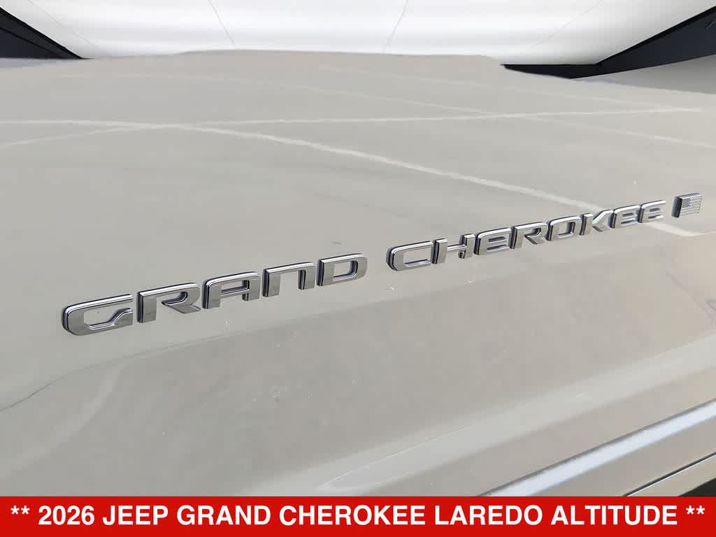 2026 Jeep Grand Cherokee Laredo Altitude