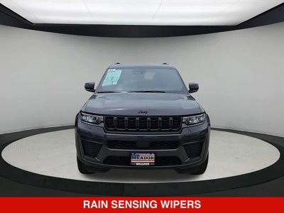 2026 Jeep Grand Cherokee Laredo Altitude