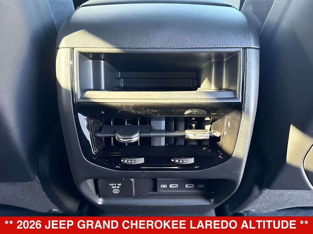2026 Jeep Grand Cherokee Laredo Altitude