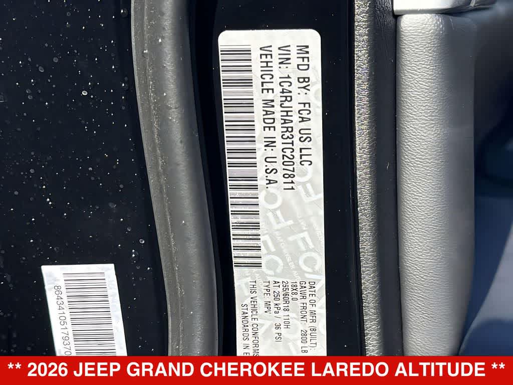 2026 Jeep Grand Cherokee Laredo Altitude