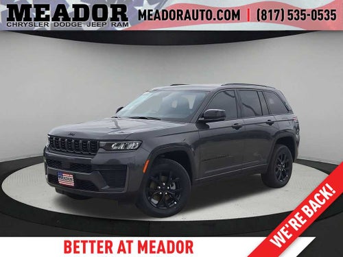 2026 Jeep Grand Cherokee Laredo Altitude