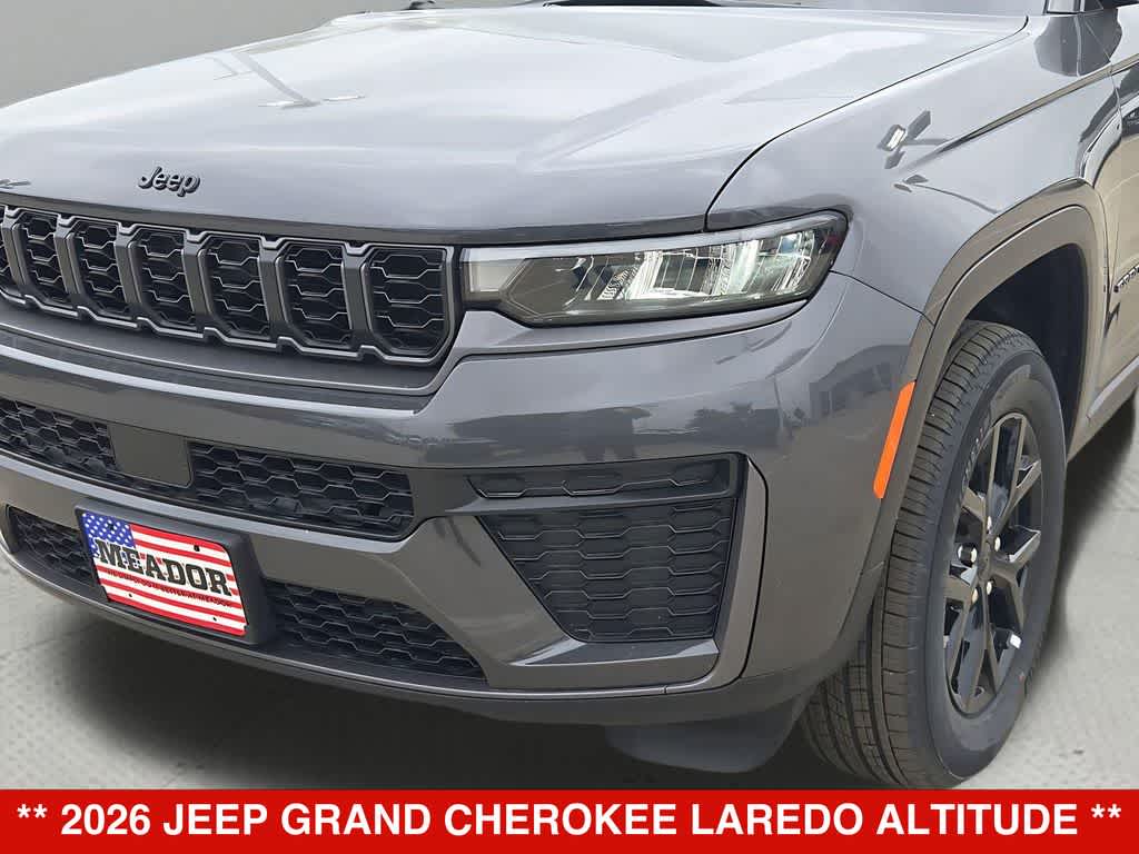 2026 Jeep Grand Cherokee Laredo Altitude