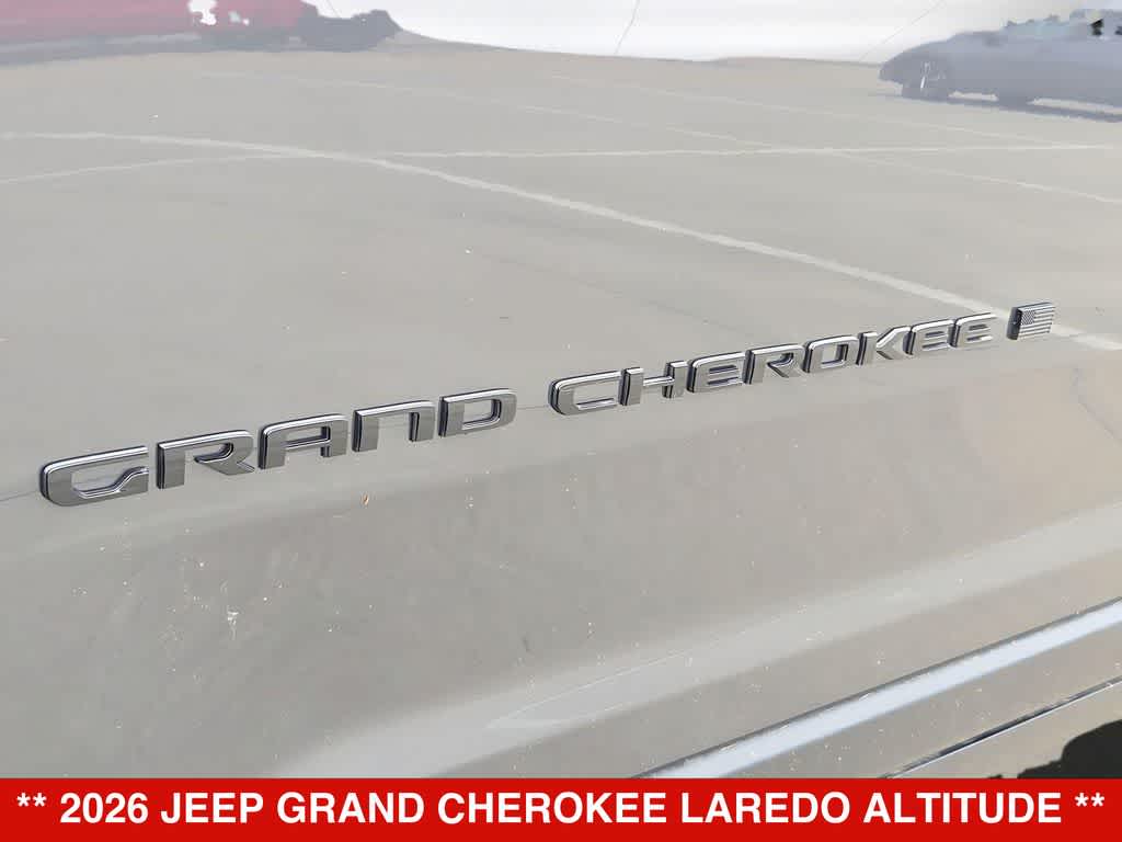 2026 Jeep Grand Cherokee Laredo Altitude