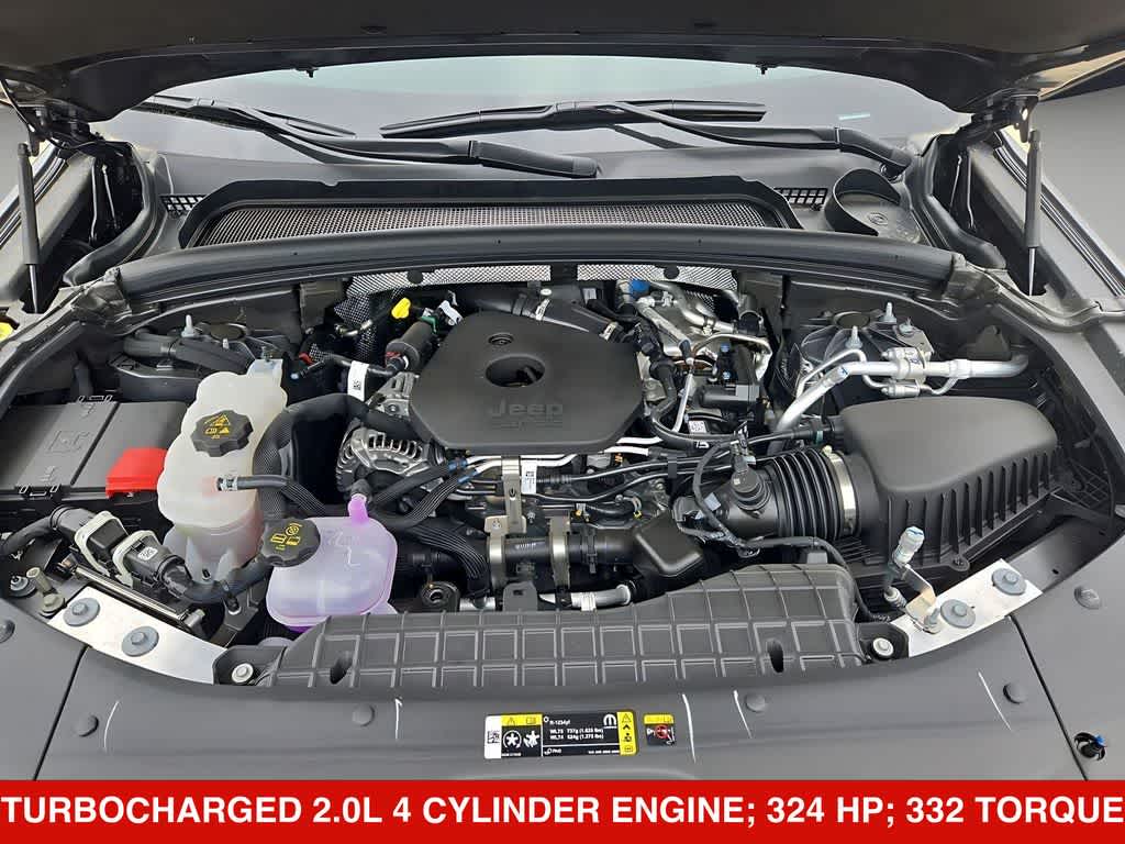 2026 Jeep Grand Cherokee Laredo Altitude