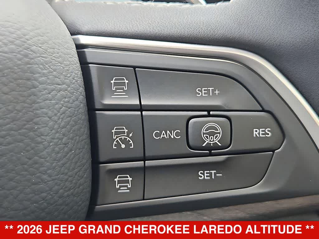 2026 Jeep Grand Cherokee Laredo Altitude