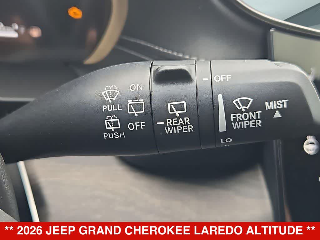 2026 Jeep Grand Cherokee Laredo Altitude